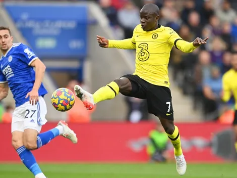 Chelsea le da un baile a Leicester con golazo de N'Golo Kanté