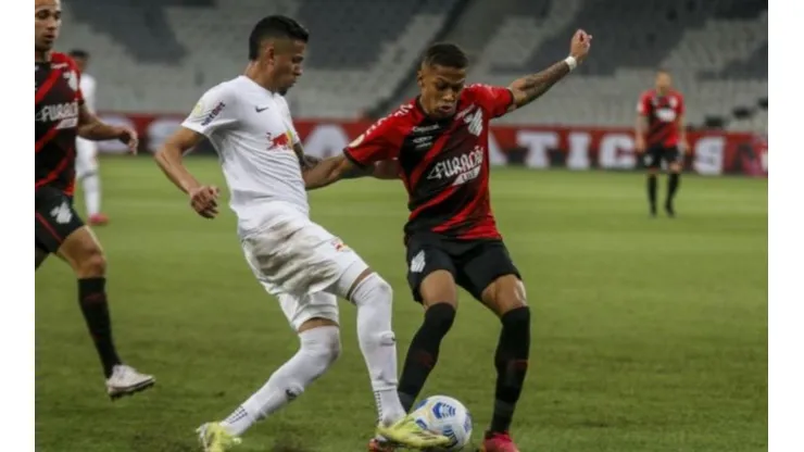 Athletico Paranaense y Bragantino disputarán la final de la Copa Sudamericana en Montevideo.