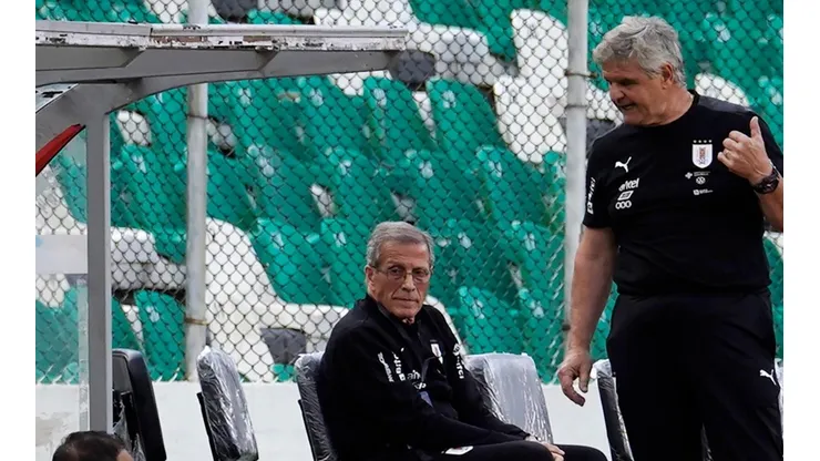 Óscar Washington Tabárez dirigió su último partido en el Hernando Siles de La Paz.