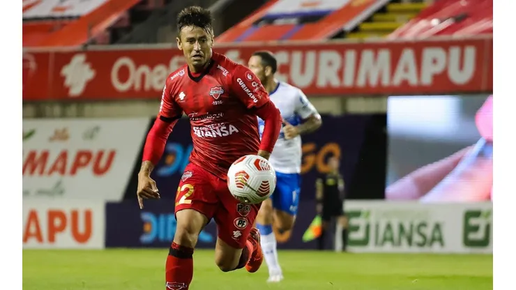 El Pájaro es acusado de no querer convertirle a su ex club.