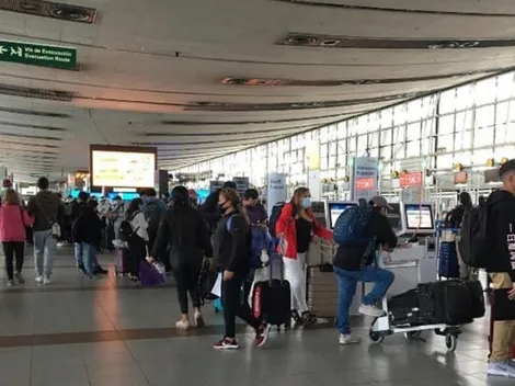 ¿Se necesita Pase de Movilidad para viajar a otra región o el extranjero?