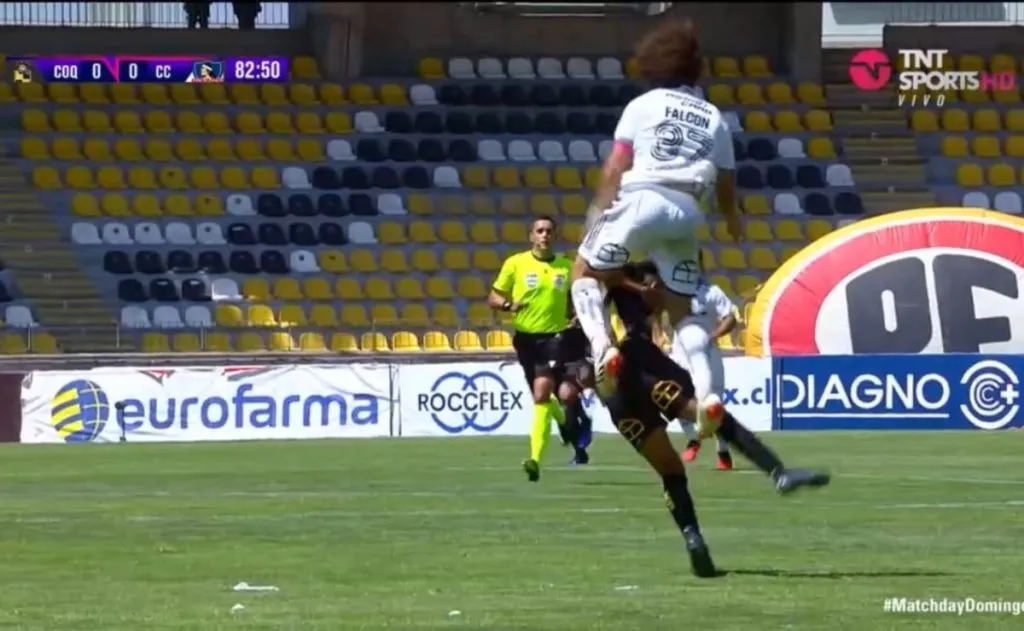 La polémica jugada entre Falcón y Pereira en la primera rueda