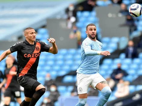 Manchester City intenta seguir en lo alto de la Premier recibiendo a Everton