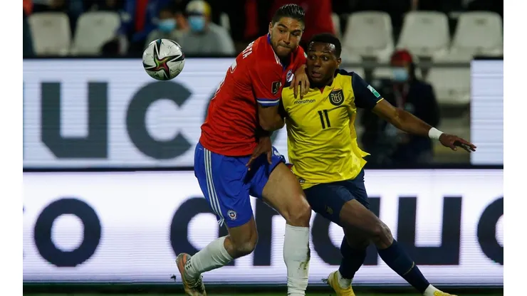 Francisco Sierralta será baja ante el Manchester United.