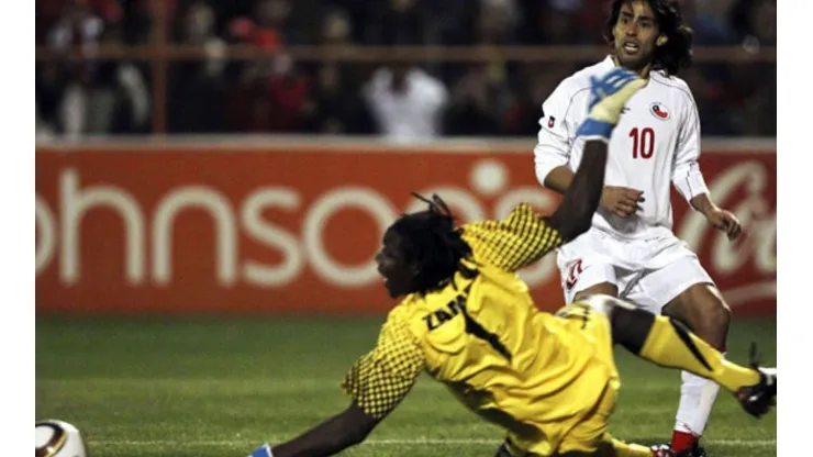 Jorge Valdivia puso el 3-0 en la victoria de Chile sobre Zambia en Calama.