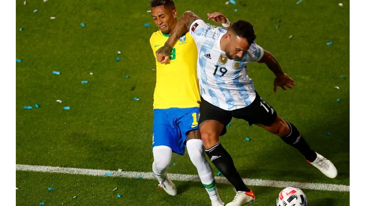Nicolás Otamendi agredió a Raphinha pero el árbitro no le sacó ni amarilla