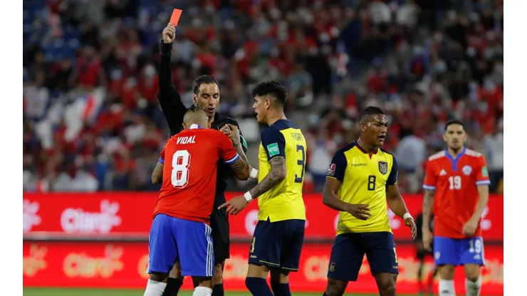 El King se fue a las duchas a los 13' de partido ante Ecuador.