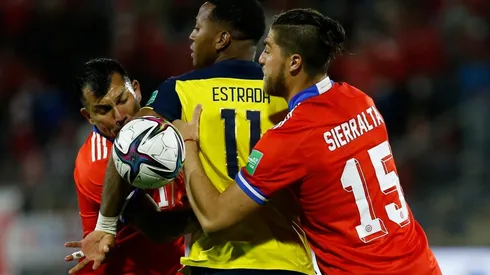 Gary Medel lamenta la caída frente a Ecuador en un duelo extraño... desafortunado totalmente.