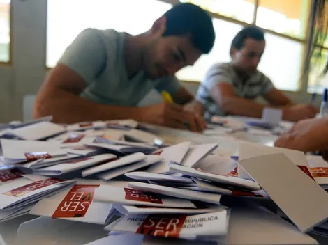 ¿Cuáles son los candidatos a diputados del Distrito 10 - Región Metropolitana?