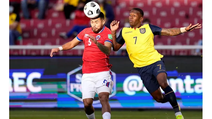 Pervis Estupiñán interesa al Napoli a horas del partido ante Chile