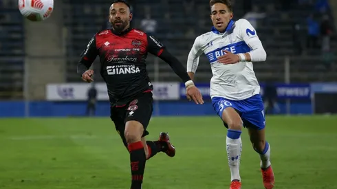 Ñublense y la UC se enfrentan en la condición de campeones del 2020.