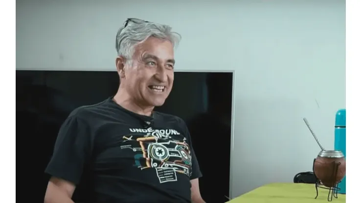 Jorge González conversando con Mentiras Verdaderas.