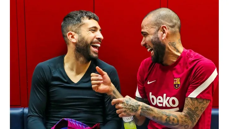 Dani Alves tuvo un día de reencuentros en Barcelona.