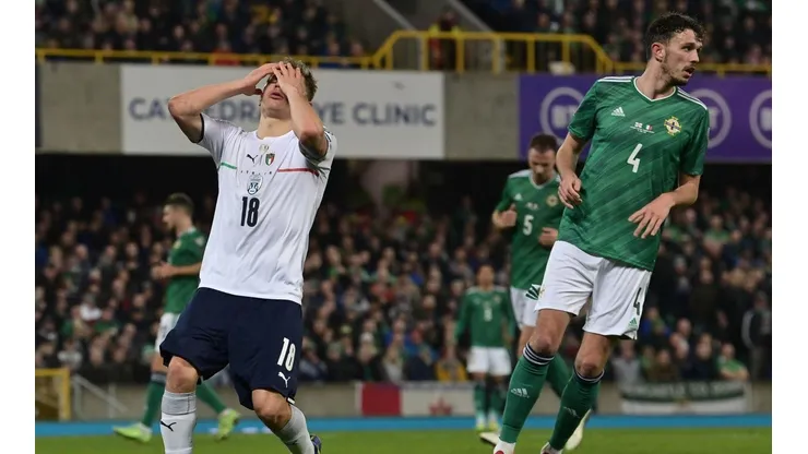 Italia no pudo contra Irlanda del Norte y jugará el repechaje
