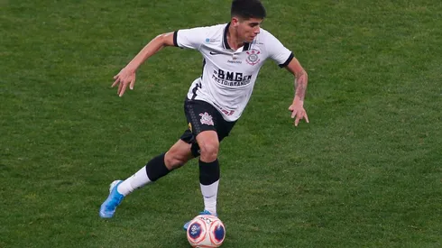 Ángelo Araos se va del Corinthians para firmar con el Necaxa