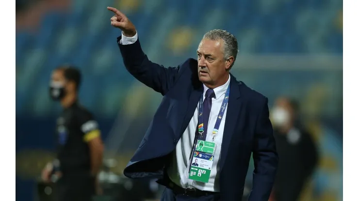 Gustavo Alfaro estará en la banca de Ecuador este martes