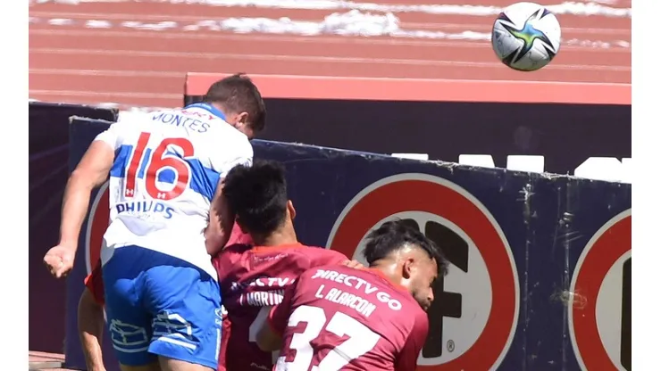 Clemente Montes explica su golazo para la Católica contra La Serena.