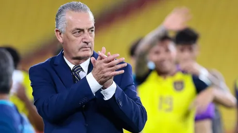 En Ecuador respaldan a Alfaro por su estilo antes de jugar con Chile