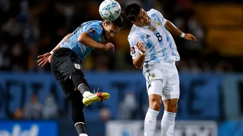 Argentina enfrenta el martes a Brasil, donde tiene a 10 jugadores con opción de quedar fuera del duelo contra la Roja