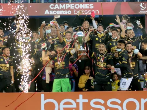 Paredes histórico: título y ascenso a Coquimbo Unido