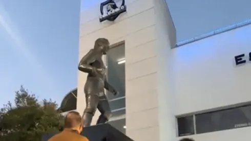 La estatua de Chamaco