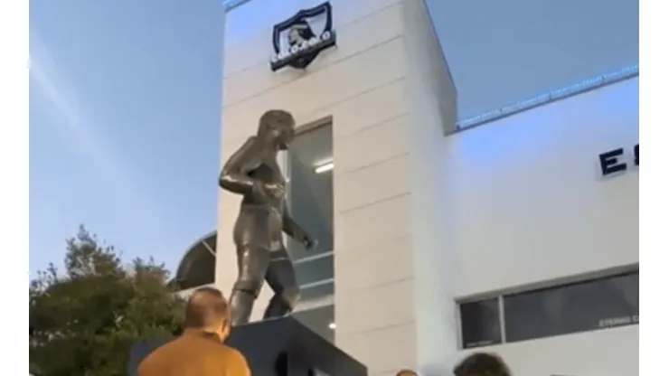 La estatua de Chamaco