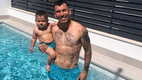 Gary Medel subió una publicación en su Instagram con buenos deseos para su pequeño hijo
