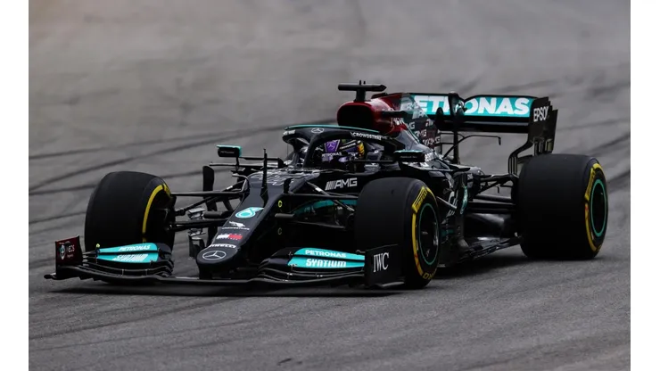 Lewis Hamilton deberá largar desde la décima posición de la grilla.