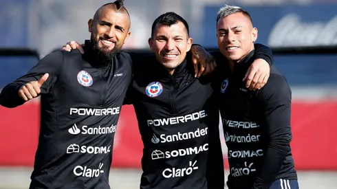 El grato ambiente en la interna de la selección chilena tras el triunfo en Paraguay. Foto: ANFP
