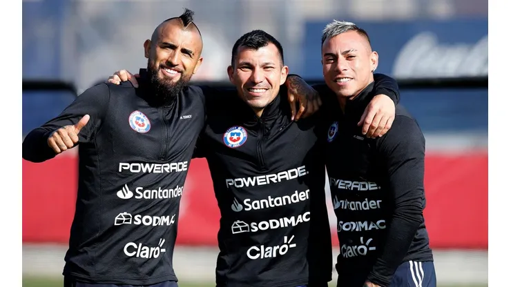 El grato ambiente en la interna de la selección chilena tras el triunfo en Paraguay. Foto: ANFP