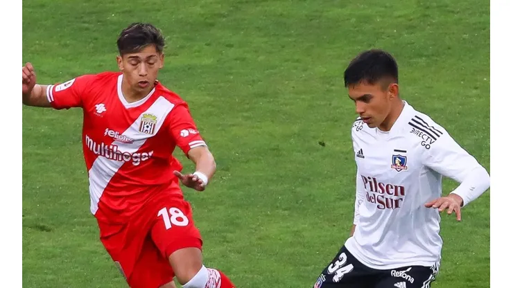 Colo Colo visita a un Curicó que pelea por salir del descenso y la promoción.