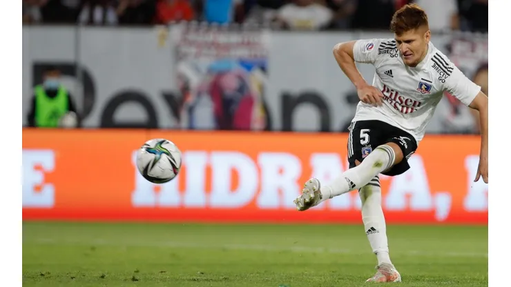 Leo Gil se ilusiona con seguir vistiendo la camiseta de Colo Colo
