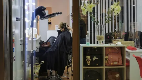 Mujeres con trabajo también pueden obtener bonos.