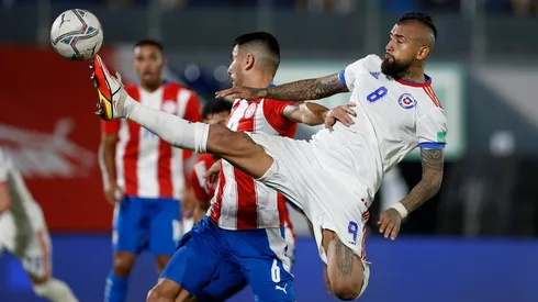 Vidal aseguró que tocó el balón en el gol de Chile ante Paraguay