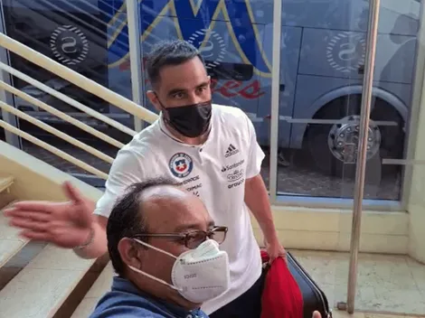 Video: Bravo le pega "un pape" a un hincha en Asunción