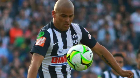 El chileno sigue haciendo de las suyas a los 40 años.