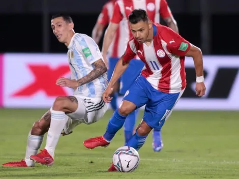 El balón que brillará esta noche con la Roja