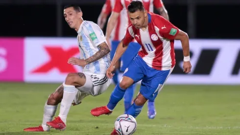 Paraguay ya ha utilizado el balón de la marca Puma que los acompaña en Eliminatorias y que será protagonista esta noche ante la Roja