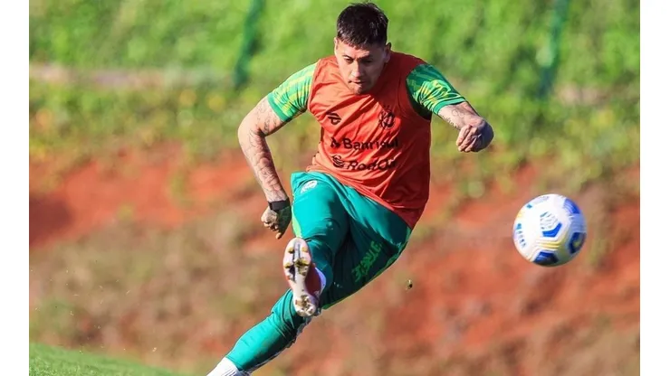 Castillo no ha logrado continuidad en Juventude y su presente en Brasil peligra.
