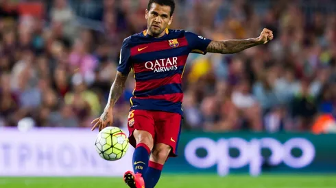 Dani Alves está cerca de sellar su regreso al Barcelona