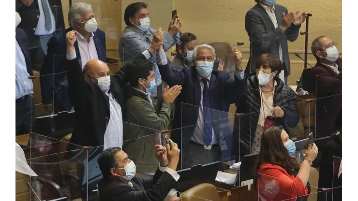 ¿Se podría destituir al Presidente Piñera?