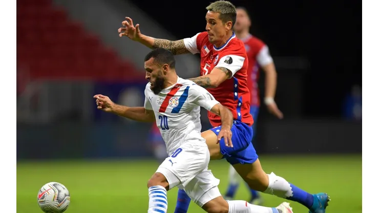 Enzo Roco frente a Paraguay en la Copa América