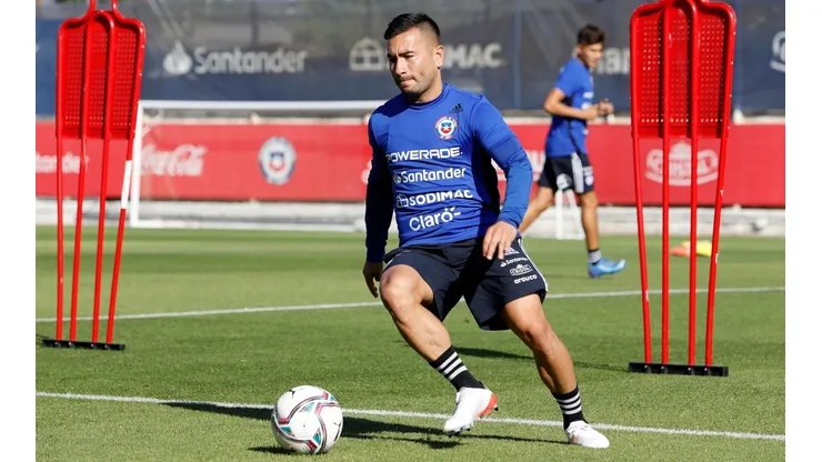 Jean Meneses reafirma que la Roja va por los tres puntos en Asunción