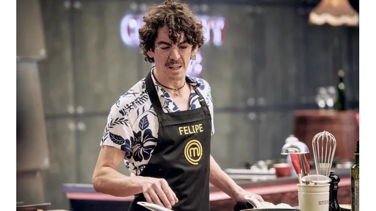 Felipe Ríos cocinando en Masterchef Celebrity.