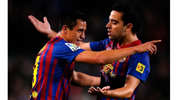 Xavi conoce a Alexis Sánchez y los azulgranas buscan delantero. El Niño Maravilla sabe lo que es el Barcelona...