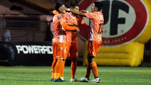 Cobreloa se salvó del descenso en una jornada terrorífica para los hinchas naranjas y que decretó la caída de Barnechea a Segunda División