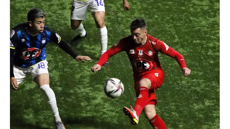 Huachipato consiguió su segunda victoria consecutiva y sueña con salvarse.