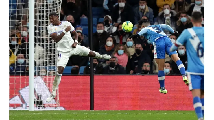 Real Madrid sufrió antes de celebrar la victoria al frente del Rayo Vallecano en el Santiago Bernabéu