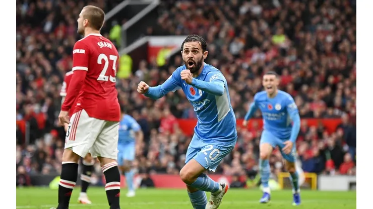 El Manchester City se hizo fuerte como visitante y se quedó con el clásico de la ciudad