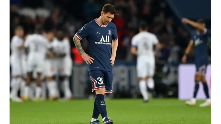 Messi preocupa por sus dolencias en las rodillas donde está bajo tratamiento médico